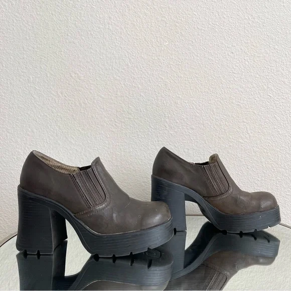 LOWER EAST SIDE Vintage Y2K Brown Faux Leather Chunky Platform Heeled Ankle Boot - Picture 4 of 14